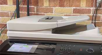 اموزش تعویض کاغذ کش و رفع گیر کاغذ دستگاه شارپ mx503 mx502 mx453 mx363